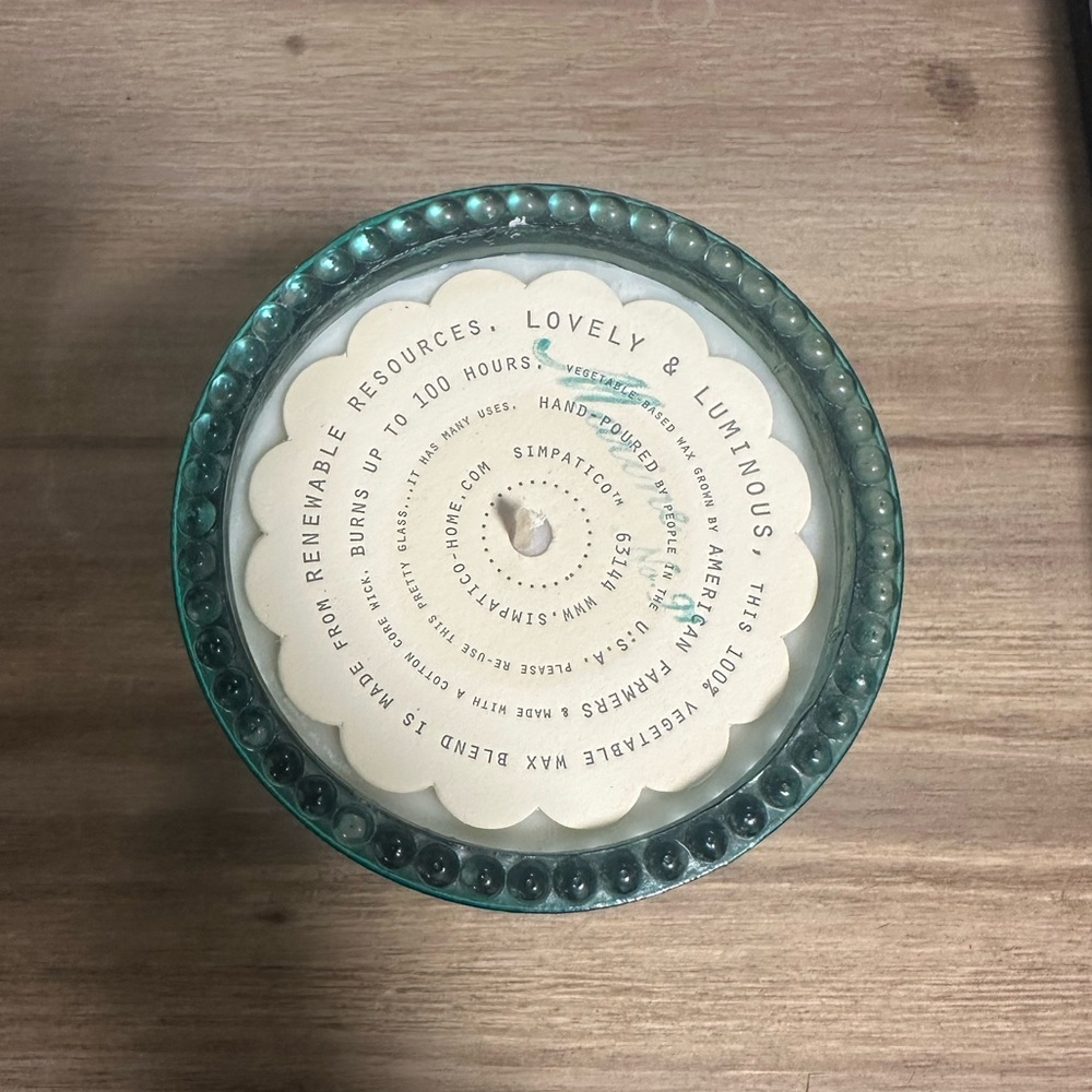 SIMPATICO
No. 91 Marine Hobnail Glass Candle